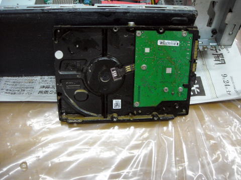 洪水で水没したPC ハードディスク 洪水で水没したPC ハードディスク