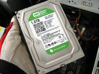 火災で燃えたDELLパソコンからHDDを取り出してデータ復旧可能