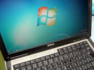 DELL製ノートパソコン　LATITUDE D630 Windows7proアップグレード作業